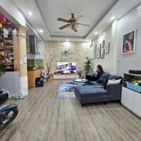 BÁN NHÀ PHỐ THÁI THỊNH, Ô TÔ ĐỖ CỬA, LÔ GÓC, TIỆN ÍCH ĐỈNH, 41M2, 4 TẦNG, GIÁ 13.2 TỶ.