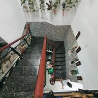 12 TỶ HƠN - NHÀ CÔ BẮC QUẬN I - GẦN ĐẠI HỌC VĂN LANG - HẺM XE HƠI 1/ SÁT MT - 60M2 2 LẦU 3PN