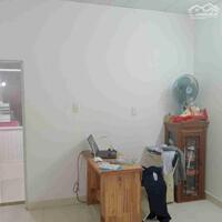 Cần bán nhà 2 tầng kiệt Hoàng Diệu, TTTP giá chỉ nhỉnh hơn 2 tỷ.