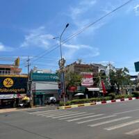 Bán lô gốc MT (1.200m2) full SHR, giá 450 triệu sát KCN, trường chợ, trung tâm sầm uất nhất