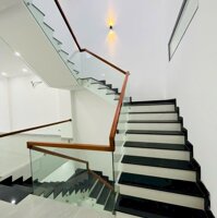 CHO THUÊ NHÀ 2 LẦU ĐẸP CÓ NỘI THẤT KDC 586