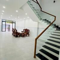 CHO THUÊ NHÀ 2 LẦU ĐẸP CÓ NỘI THẤT KDC 586