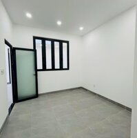CHO THUÊ NHÀ 2 LẦU ĐẸP CÓ NỘI THẤT KDC 586