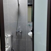 cho thuê chung cư CT4 Mễ Trì Hạ, 70m, 2 PN, 2 VS đủ đồ 13 triệu nhà mới sửa đẹp