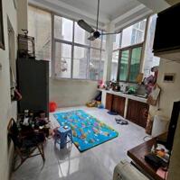 Siêu hiếm. Bán nhà Kim Giang, Hoàng Mai. 51m2 x 3 Tầng. LÔ GÓC. GẦN PHỐ. Hơn 9 Tỷ.