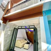Nhà mới xây 50m * 3 tầng trung tâm phố, 3 PN có 1 Pn trệt, sổ hoàn công, cách biển 1km