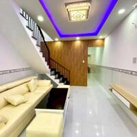 Nhà mới xây 50m * 3 tầng trung tâm phố, 3 PN có 1 Pn trệt, sổ hoàn công, cách biển 1km