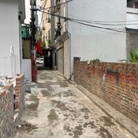 Bán đất giang biên, oto đỗ tận cửa, ngõ nông, sát phố