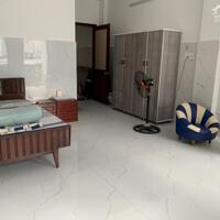 SIÊU PHẨM STUDIO BAN CÔNG ĐẸP MỚI TẠI Q8 PHÒNG ĐẸP GIÁ TỐT
