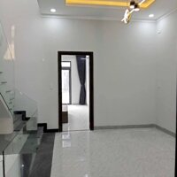 Nhà mới xây 2 lầu 1 trệt hoàn công 4.25 tỷ/86m2