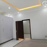 Nhà mới xây 2 lầu 1 trệt hoàn công 4.25 tỷ/86m2