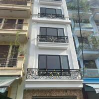 và căn có diên tích 60/72 m2 mặt tiền 5 m, nhà 7 tầng thang máy hai mặt ngõ thoáng trước sau, nhà được thiết kế tầng 2 phòng ngủ, wc,  sđcc, giá bán 29,8 tỷ