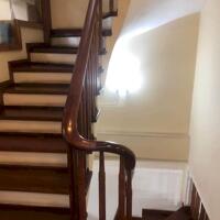 và căn có diên tích 60/72 m2 mặt tiền 5 m, nhà 7 tầng thang máy hai mặt ngõ thoáng trước sau, nhà được thiết kế tầng 2 phòng ngủ, wc,  sđcc, giá bán 29,8 tỷ