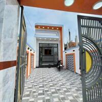 Nhà Cấp 4 - Sổ hồng riêng - 82m2 - gần trường Tân Quý Tây Bình Chánh - 950 Triệu !