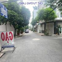 CHDV Mặt Tiền TÂN SƠN, Tân Bình. DT 5x26m, 6 Tầng, 22P + 1MB, DT 70tr/th