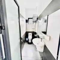 BÁN GẤP NHÀ LẦU SÂN VƯỜN NGAY TRUNG TÂM PHƯỜNG 9