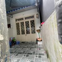 Bán nhà kiệt Nguyễn Hoàng thông Hoàng Diệu - gần sát Nguyễn Văn Linh