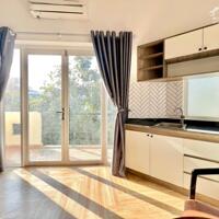 Cho Thuê Căn Hộ Ban Công Full Nội Thất ở Đặng Thùy Trâm gần ĐH Văn Lang Bình Thạnh