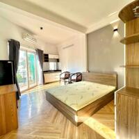 Cho Thuê Căn Hộ Ban Công Full Nội Thất ở Đặng Thùy Trâm gần ĐH Văn Lang Bình Thạnh
