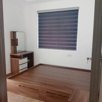 Cho thuê căn hộ tại Ruby phúc lợi 75m2 3pn2wc giá 8 triệu