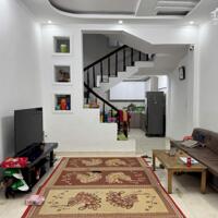 Nhà riêng 56mx 3.5 tầng sân cổng riêng đường Dân Lập. Giá rẻ