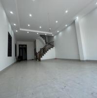 Bán nhà mặt phố Bồ Đề,Long Biên 7 tầng,87m2,mt5.7m lô góc,mặt hồ, kinh doanh nhỉnh 28 tỷ