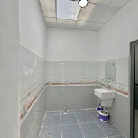 CHÍNH CHỦ NHƯỢNG LẠI CĂN 2 LẦU SHR 5X18 GIÁP PHƯỜNG BỬU LONG