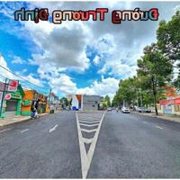 Bán mặt tiền Trương Định, gần VinCom Biên Hòa, bệnh viện Hoàn Mỹ, 170m2, giá 18 tỷ.