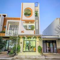 Bán nhà lộ nhựa 20m diện tích 5*18 nhà full nội thất giá dưới 7 tỷ