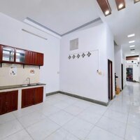Bán nhà khu dân cư hồng phát giá dưới 5 tỷ