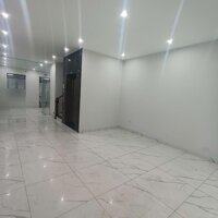Cho thuê nhà Galaxy Tố Hữu 80m x 5 tầng thang máy cực rẻ chỉ 40tr 0903409888