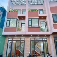 4 căn nhà phố 1 trệt 2 lầu đường Phạm Ngũ Lão