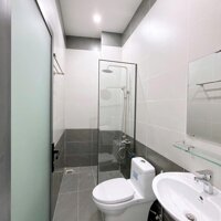 4 căn nhà phố 1 trệt 2 lầu đường Phạm Ngũ Lão