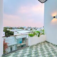 4 căn nhà phố 1 trệt 2 lầu đường Phạm Ngũ Lão