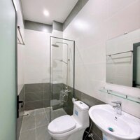 4 căn nhà phố 1 trệt 2 lầu đường Phạm Ngũ Lão