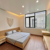 CHo thuê căn hộ 1-2 ngủ cao cấp tại Vinhomes Marina