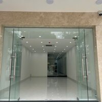 Chính chủ cho thuê nhà nguyên căn 5 tầng mới 100% đường 30/04
