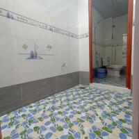 Nhà Cấp 4 - 60m2 - gần chợ bình chánh - SHR đã hoàn công - giá 700 Triệu !