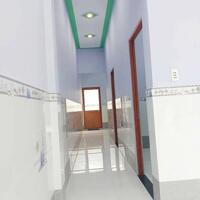 Nhà Cấp 4 - 60m2 - gần chợ bình chánh - SHR đã hoàn công - giá 700 Triệu !