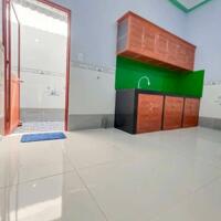 Nhà Cấp 4 - 60m2 - gần chợ bình chánh - SHR đã hoàn công - giá 700 Triệu !