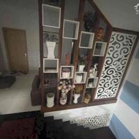 Nhà đẹp 3 tầng MT KD Lê Văn Thịnh cần bán gấp giá chỉ nhỉnh 5 tỷ.