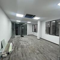Bán nhà lô góc phố Trịnh Công Sơn.diện tích 50m2.giá 30 tỷ