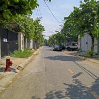 Hàng ngon nhà MT Tân Xuân 3 , Hóc Môn   2Tx 140 m2 . Giá chỉ  6.1 tỷ (TL).