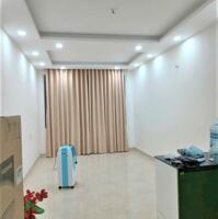 10 TỶ HƠN - TÒA NHÀ 4 TẦNG KHAI THÁC CHDV 8 PHÒNG NGỦ - HẺM XE HƠI 6M HOÀNG SA - FULL NT