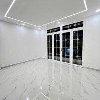 --Bán nhà phường 8, HXH Lạc Long Quân quận Tân Bình; 4*15 - nhỉnh 8 tỷ