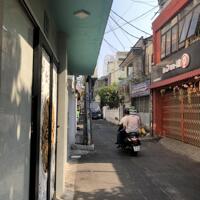 Bán nhà tại 32 Huyền Quang, Phường Tân Định, Quận 1, HCM.