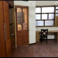 Cho thuê nhà 180 Phố Lò Đúc, 4.5 tầng x 45m2, 4 ngủ, 14 Triệu ở GĐ, nhóm đi làm
