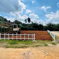 Đất Tp Bảo Lộc lô góc 2 mặt tiền, cách Ql20 800m dân cư đông