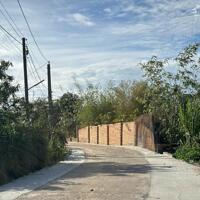 Bán Gấp 1000m2 Sẵn 200m2 Tc Đất 2 Mặt Tiền Đường Tân Tiến Lagi Gần Biển Giá 1,8 Tỷ