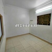 Cho thuê nguyên căn 2,5 tầng ngõ Lê Lai, vừa ở vừa kinh doanh